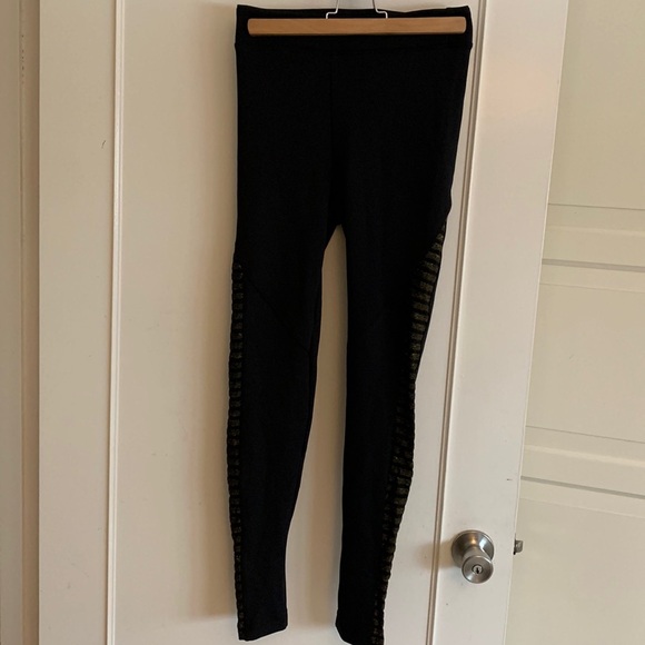 - Koral high rise scuba leggings - Picture 4 of 10